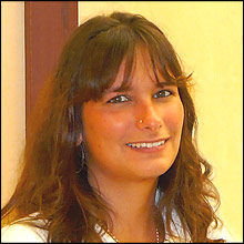 Sabrina Nadler Fachwirtin für Zahnärztliches Praxismanagement - portrait-nadler-210x190-11